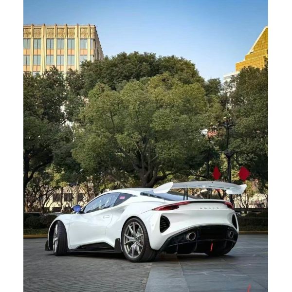 R Style Lotus Emira Body Kit Carbon Fiber Spoiler Diffuser Wing