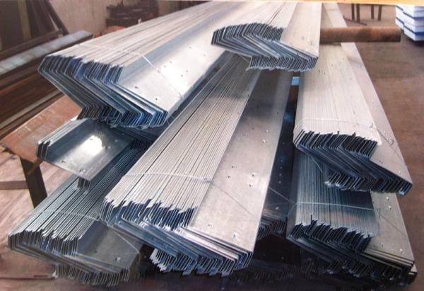 1,912 a 43.588kg/M galvanizou material labiado do aço do canal dos Purlins de aço