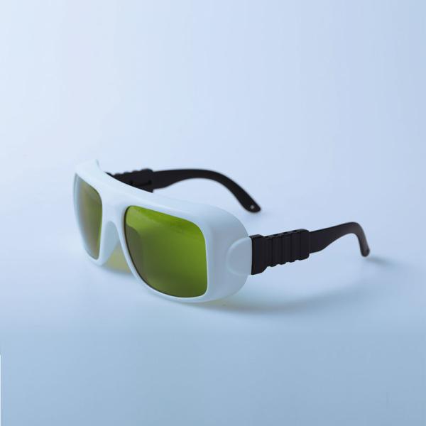 Verres 755nm 808nm 1064nm de sécurité des lasers de ND Yag de diode d'Alexandrit