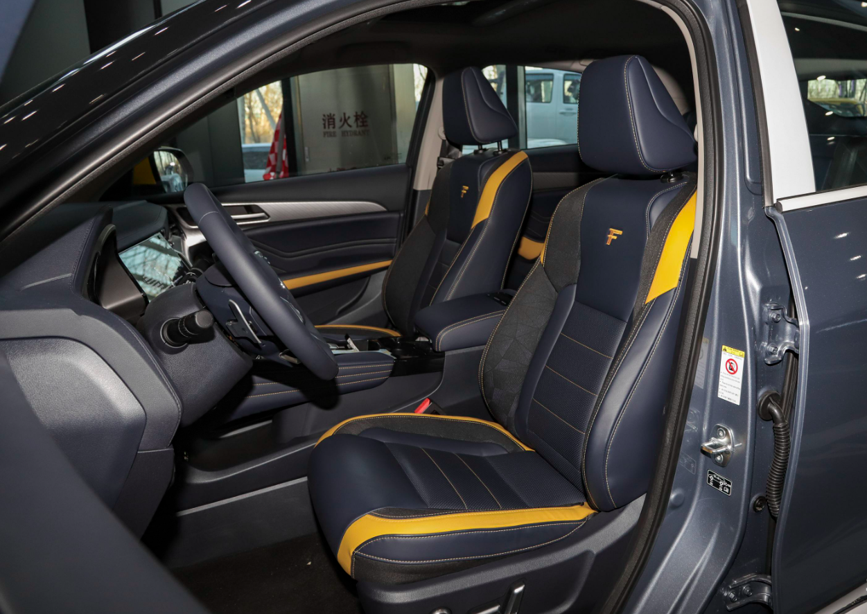 Автоматическая 2.0T GVP Pioneer 4WD Haval F7X Бензиновый внедорожник Compact 7 Gears DCT
