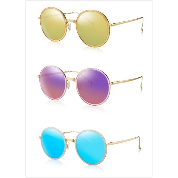 Distribution sun glasses  in Metal with plastic rim  in Fashion accessaries