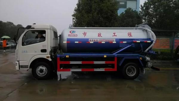 Special Purpose Truck 10,000L Sewage suction truck with vacuum pump for sucking waste