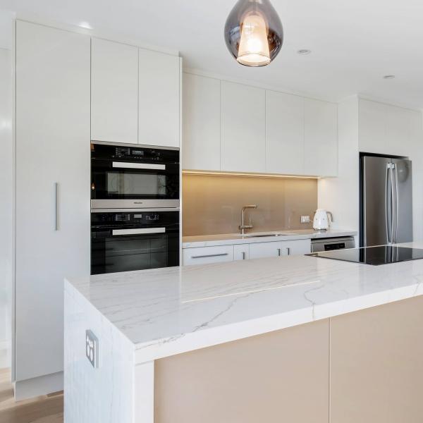 White Rose Gold Lacquer Kitchen Complete Set Modern Kitchen Cabinets