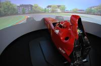 Le grand écran incurvé du projecteur 360° a fixé le cadre pour le gain du simulateur 1,0