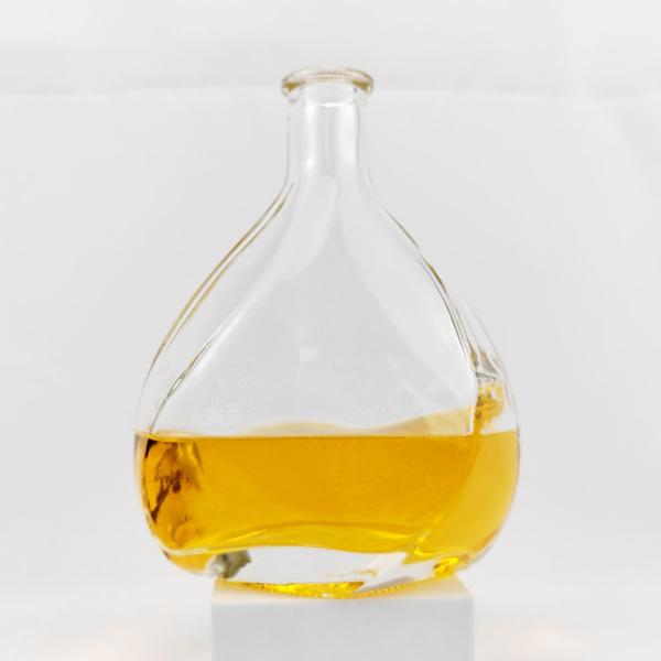 Body Material Glass 500M 750ml Vodka Bottle Whiskey Bottle Transparent Brandy Luxury