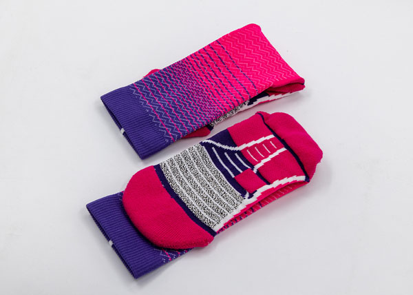 Outdoor Sports Antibacterial Athletic Basketball Socks OEM