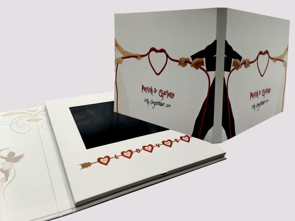 Livro feito sob encomenda de 5 do casamento video dos cartões do Lcd da tela da polegada Digitas que imprime A5