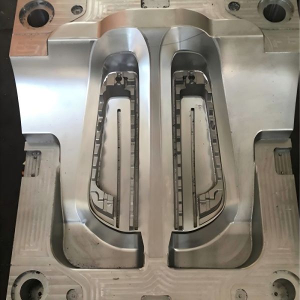 Automotive Tail Light Lens Injection Mold