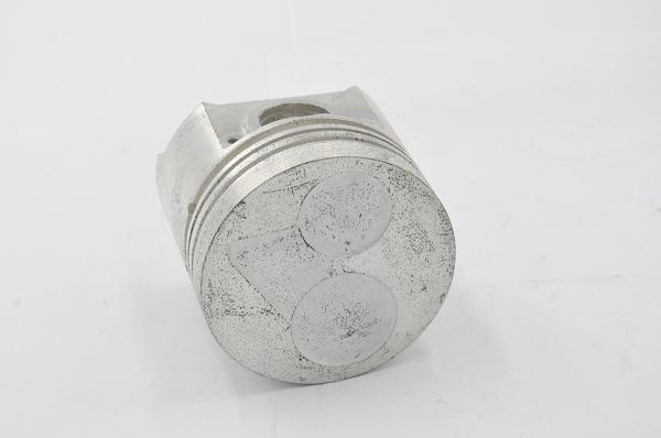 Anti Rust Kubota Engine Parts Diesel Fuel Pump For Kubota V2203 Piston Engine