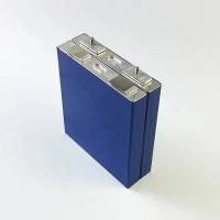 Cellule de batterie Lifepo4 prismatique des systèmes domestiques 10kwh d'énergie solaire de mur 32v 48v 300ah
