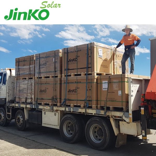 Jinko Warehouse Solar Panel 550W 590W 600W New Price Tiger Pro Neo Half Cut N Type Solar Panel for Home