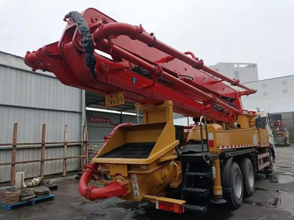 Shacman 37m Concrete Line Pump Truck Maximum Output 60-100 M3/H