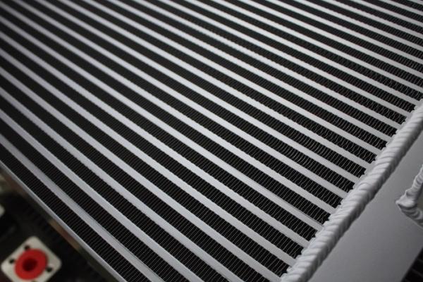 Vacuum Brazed Aluminum heavy duty radiator air cooler with bar plate heat exchanger design
