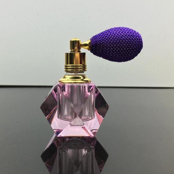Vintage Crystal Perfume Bottle with Mini Bulb Spray Laser Engraved for Holiday Decoration