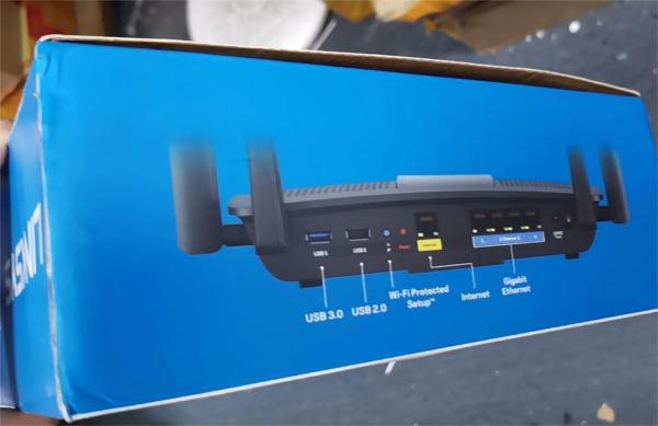 Dual-Band AC2600 WiFi 5 Router Linksys EA8100 Max-Stream for Improved Internet Performance