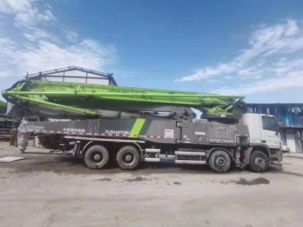 Pompes à béton budgétaire 2017 camion Zoomlion 56m d'occasion avec un service après-vente approuvé