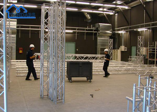 Truss de palco de alumínio preto estrutura de espaço estrutura de espigão truss para exterior