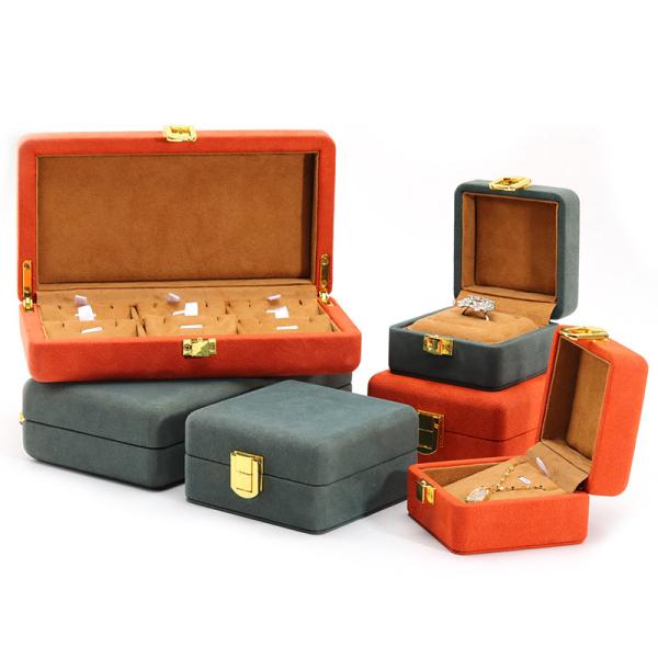 Soft Touch Velvet Jewelry Box Packaging Sets Multi Color For Luxury Watch Storage