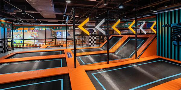 ASTM F2970-13 Équipement de parc de trampolines pour terrains de jeux intérieurs