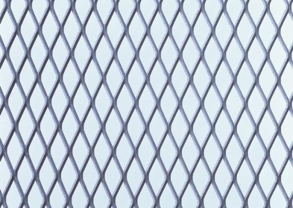 4-10 Expanded Wire Mesh Hot Dip Galvanized Low Carbon Steel