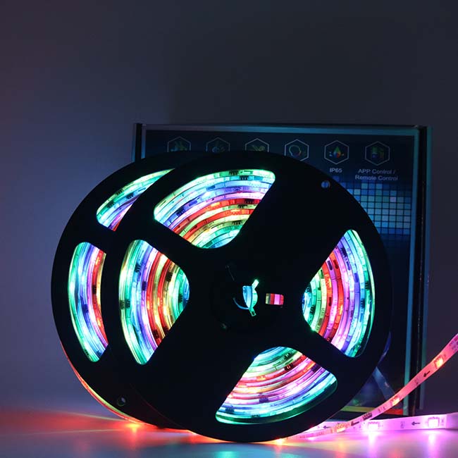 30LEDs/m DC12V SMD5050 4.8W/M красят изменяя прокладки СИД