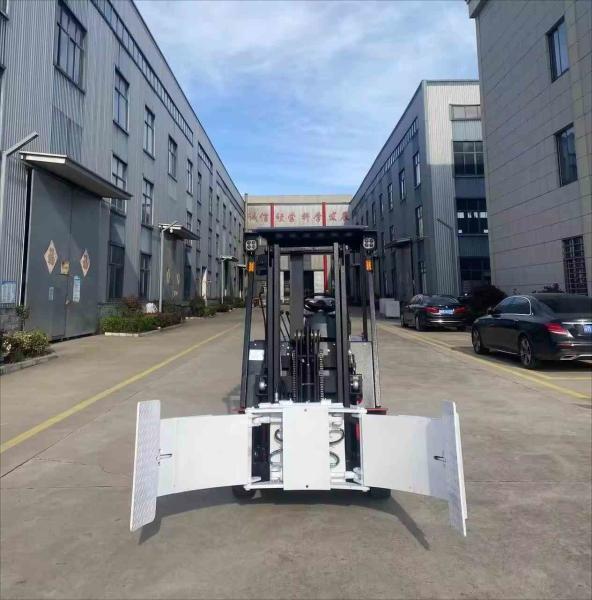 3307ft 4409ft 4-Wheel Electric Forklift Truck With 360 degrees Paper Roll Clamp