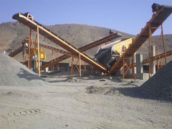 High capacity complete stone crushing plant