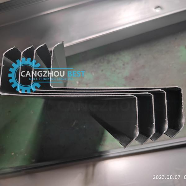 La formation de petit pain de la Manche de la CE de Purlin d'échange de C Z usinent automatiquement la taille de changement