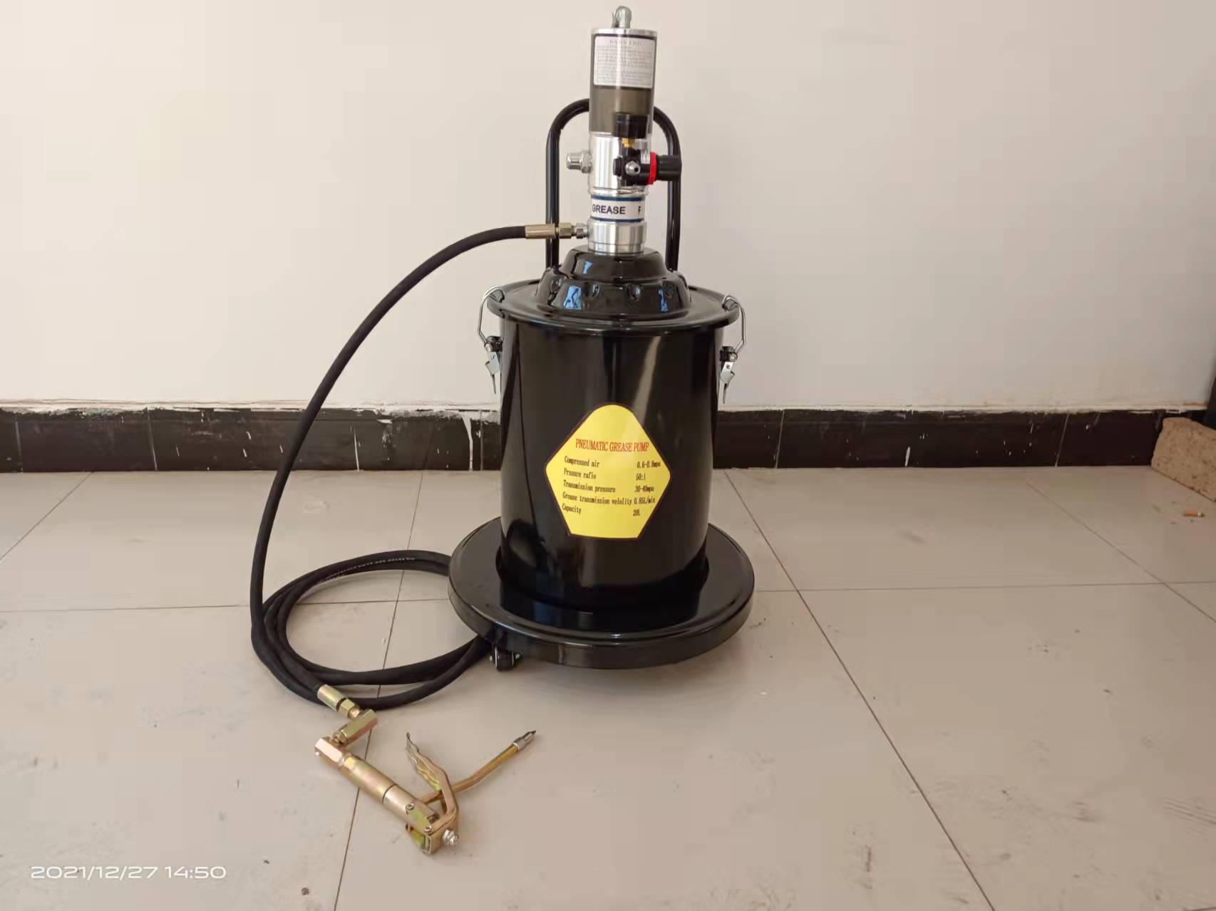 насоса для нагнетания консистентной смазки воздуха OEM 12Liter давление пневматического высокое