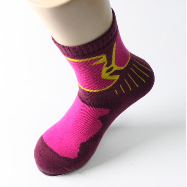 Custom logo, design breathable, soft  thermal Wool Socks