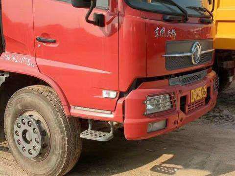 20 Ton Dongfeng Used Cargo Trucks 4x2 Drive Mode Diesel Fuel For Commercial Use