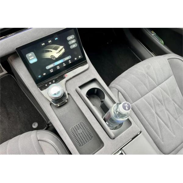 5088×1970×1515MM Dong Feng Voyah