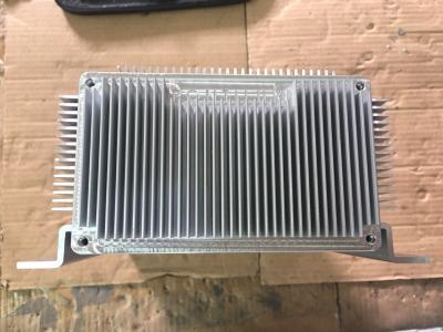 O dissipador de calor de alumínio da caixa do poder da extrusão limpa com jato de areia a caixa exterior anodizada