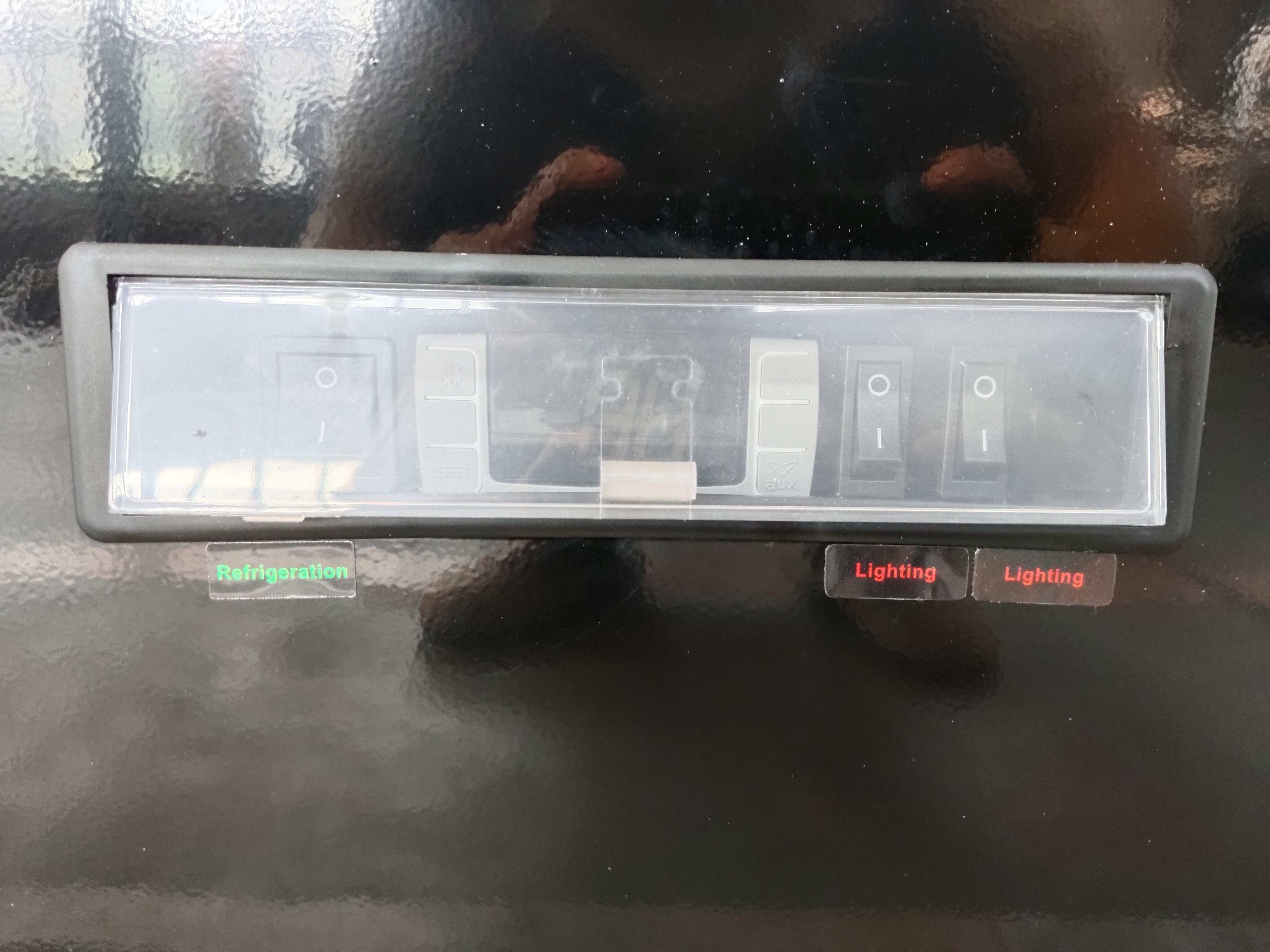 SEMI GD 1310mm Glass Door Self-Contained Display Refrigerator – 840mm Depth, 3 Shelves, LED, Low-E Glass