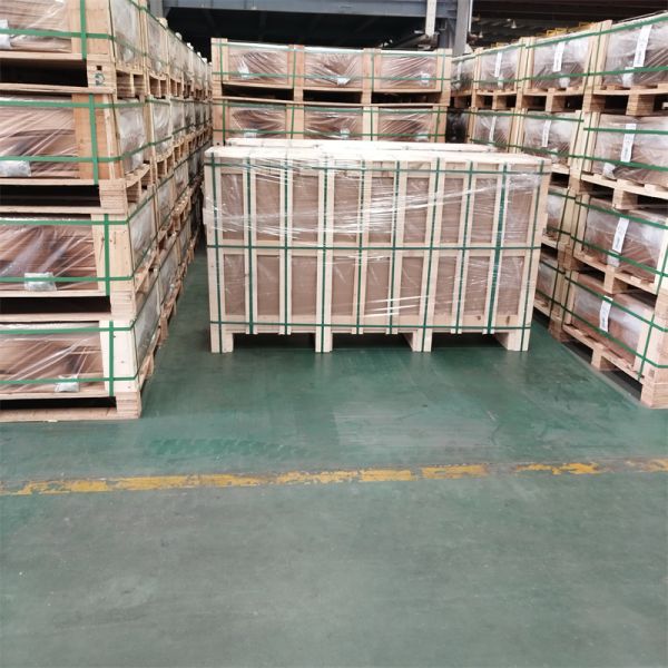 Scratch Resistant Solar Tempered Glass 2mm 3.2mm Clear Glass Solar Panel For Solar And Greenhouse