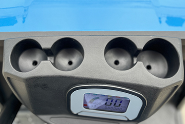 4 Seats Off-road Hunter Cart Electric Golf Carts with Lifted Design and Driving Mileage of 70-90km