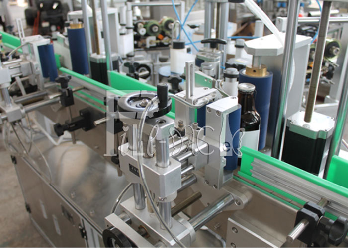 Двойной или линейное хозяйство оборудования машины Labeler бортовой слипчивой бутылки стикера 3 обозначая