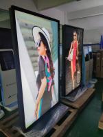 Kiosque publicitaire à écran tactile avec 60000 heures de vie