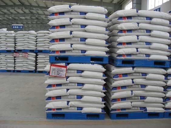 Hot sale large size strong plastic storage pallets in China 1400 x 1100mm
