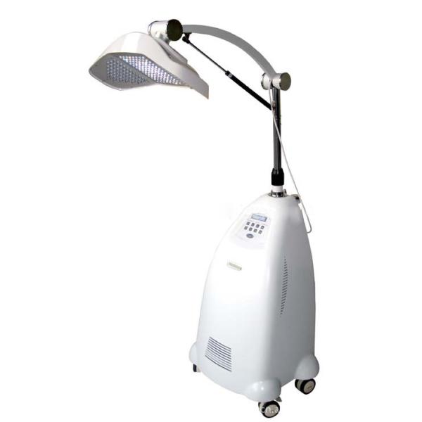 機械を払いのける冷光 PDT のアクネ