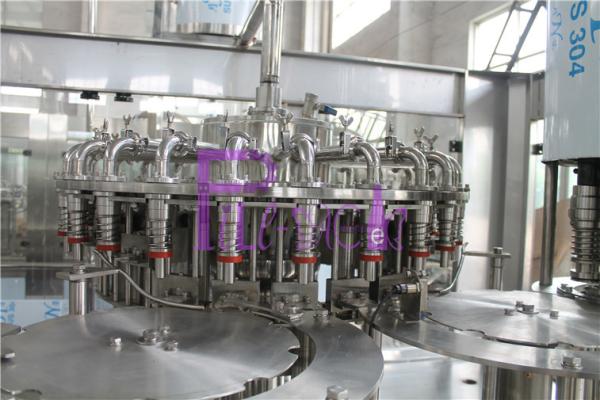 Máquina plástica de enchimento 3 in-1 do enchimento da garrafa do equipamento da auto bebida industrial