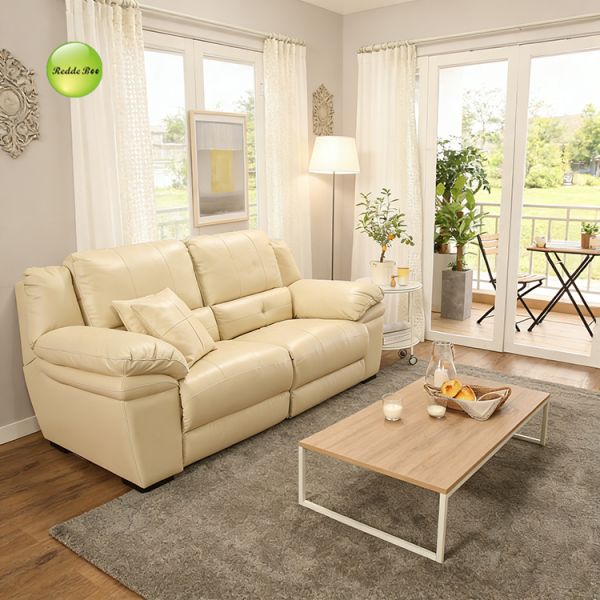 White Leather Recliner Set: Smooth Upholstery, Adjustable Tilt – Transform Home into a Calm Relaxation Retreat