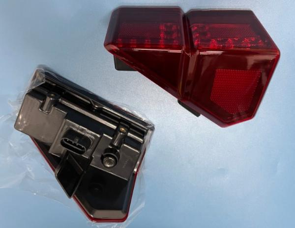 Tail light for Polaris Ranger 100 / Ranger XP1000 2413766