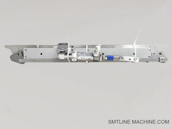 YSM20 main gear plate clamp edge