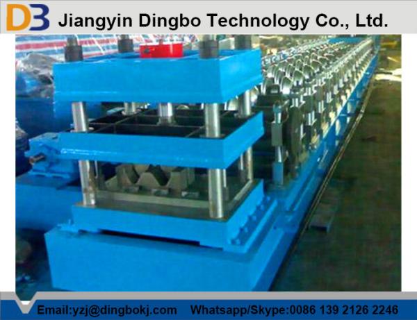 High Speed W Beam Highway Guardrail Forming Machine / Rolling Forming Machine