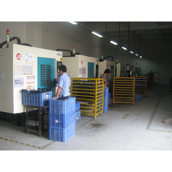 Заливка формы цветка Солнця наивысшей мощности алюминиевая разделяет Heatsink СИД