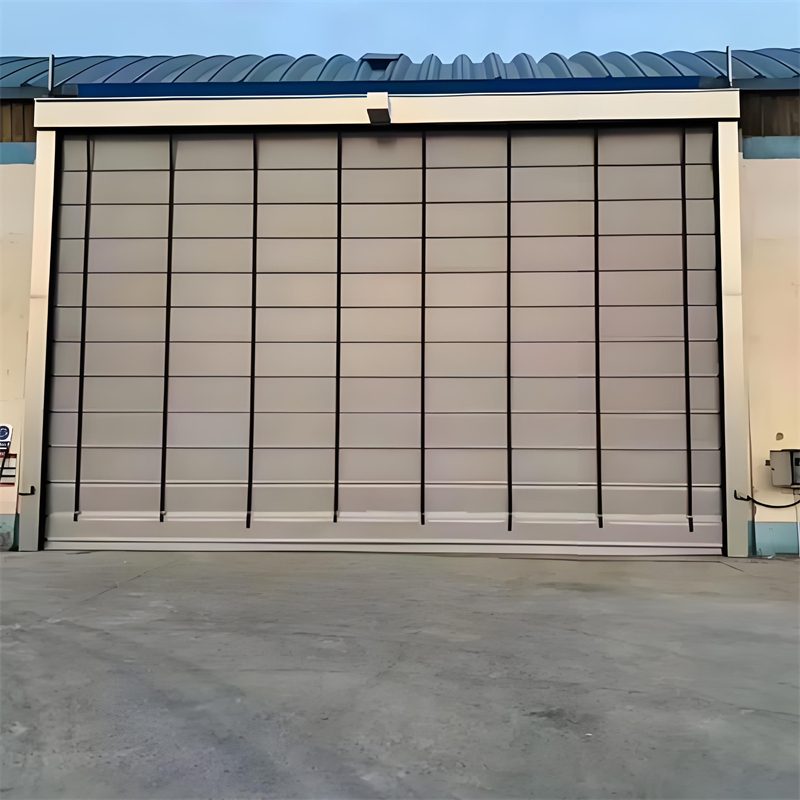380V / 220V Industrial High Speed Folding Door Large Openings For Facilities Requiring Fast Access