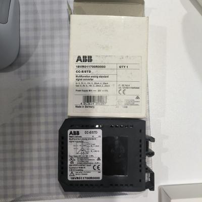 ABB 1SVR011700R0000 CC-E/STD Conversor de señal analógica Universal módulo 24VDC