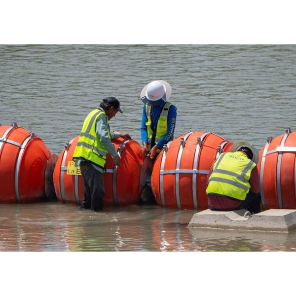 Versatilidade Barreiras flutuantes fluviais Barreiras de segurança flutuantes cilíndricas