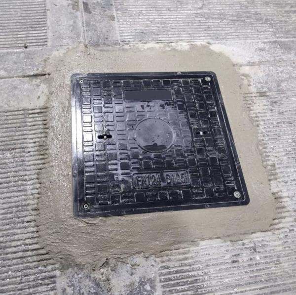 Couvercle anti-déroute SMC intégré, durable et léger, installation et entretien faciles